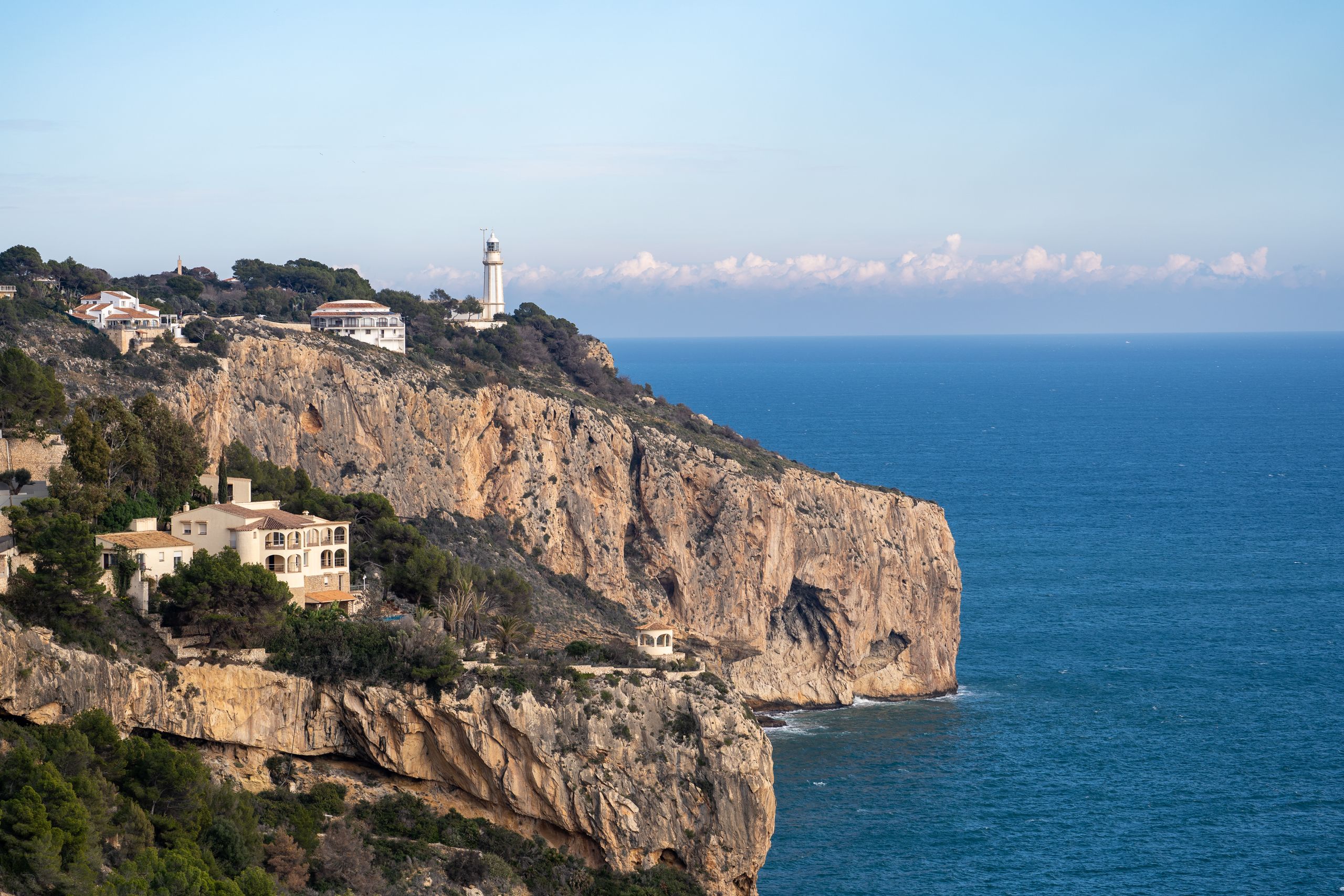 uitzicht richting kust en vuurtoren van Javea